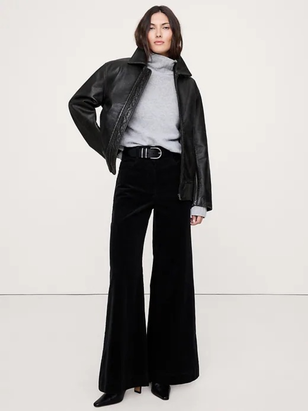 BNWT Banana Republic Black Wide-Leg Corduroy Pants